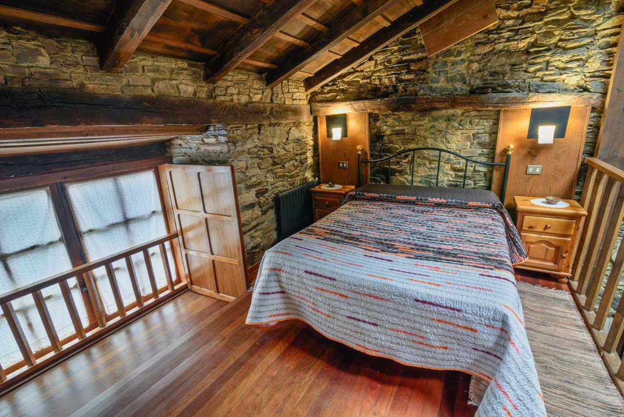Casa De Riba * Teijeira